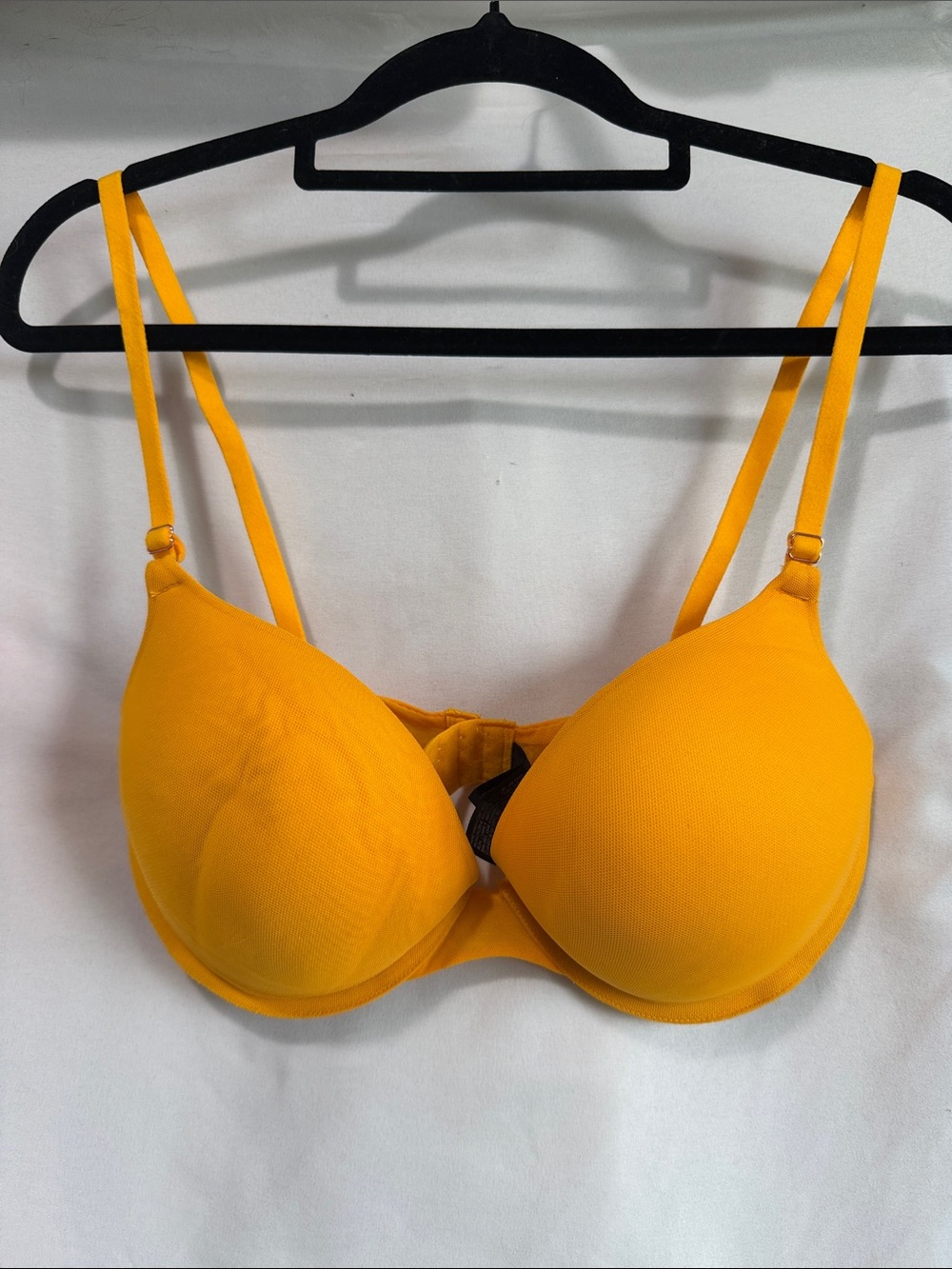 smart & sexy Molded T-Shirt Bra in Yellow
